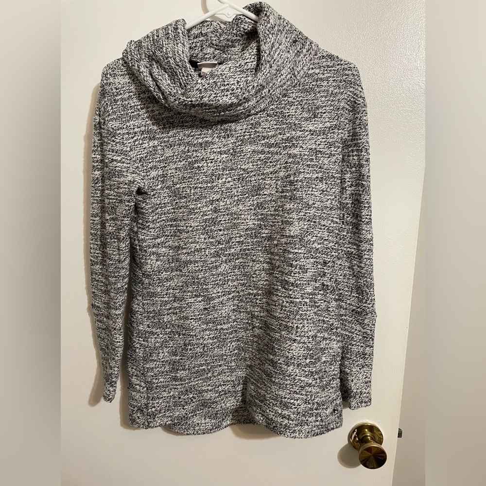 EUC Merona tunic sweater, size xs, white & black marled